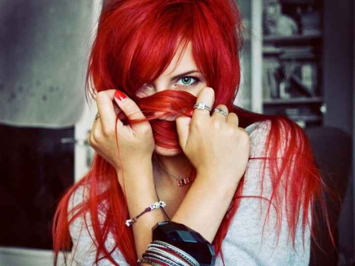 Кричащие рыжие волосы в 2021-2022 годах будут слишком вульгарными и неестественными