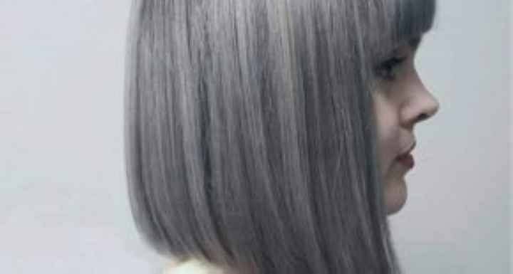 Интенсивный серый цвет волос
